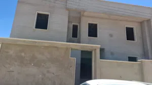 فيلا للبيع عظم طريق النهر