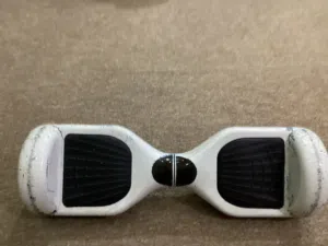 سكوتر كلشي مابي بس كفراته والكفرات رخيصه يعني بخمسه تقريبا والشاحنه موجوده وما داخل تصليح