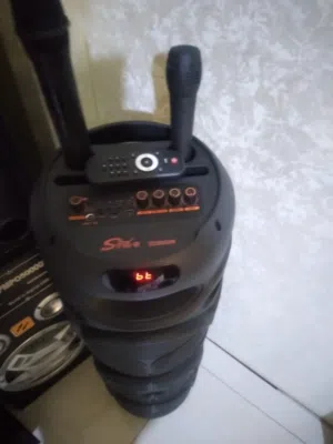 للبيع سماعات