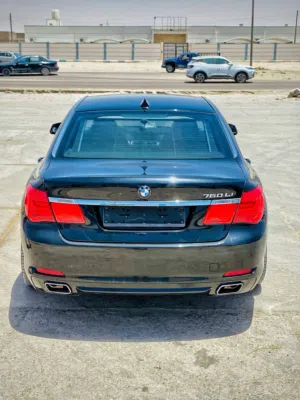 BMW750i سياره دخول حديث