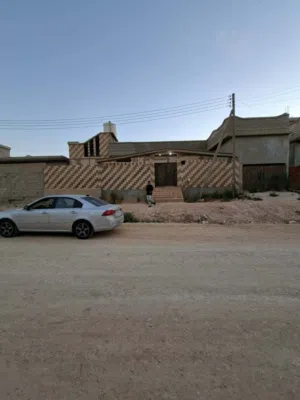 11111 m2 4 Bedrooms Townhouse for Sale in Marj Tacnis