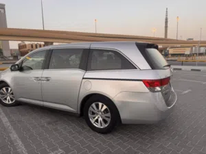 للبيع هوندا أوديسي موديل 2015 بحالة ممتازة