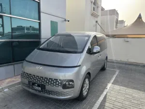 Hyundai Starea 2023 – 11seater-هيونداي ستاريا 2023 – 11 راكب
