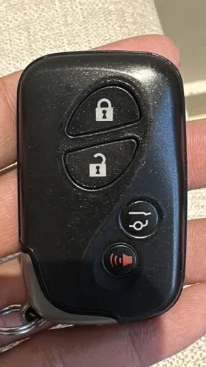 مفتاح LX570 وكالة حتى موديل 2015
