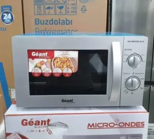 Micro ondes géant 20L
