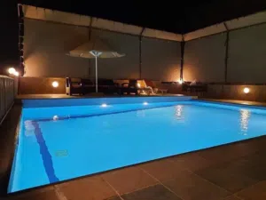 مزرعة مع مسبح في عمان ابو السوس للبيع