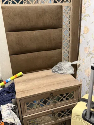 ميز مرايه للبيع وبيهن مجال