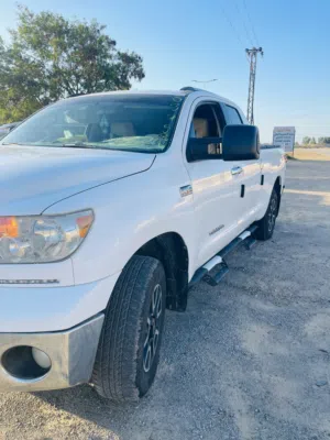 تندرا 57 SR5 لتواصل علي الوتس