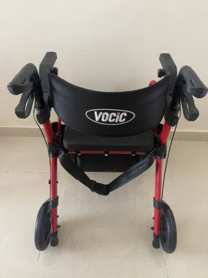 كرسي متحرك متعدد المهام