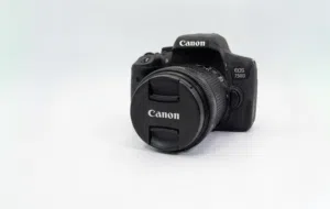 Canon 750D with 3 batteries