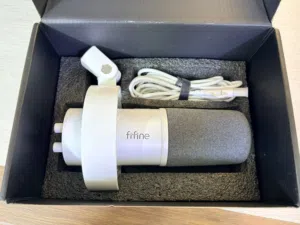 مايكروفون Fifine k688 Amplitank لون ابيض