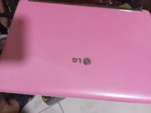لابتوب عدد2 بحاله الوكاله للبيع اوبدل