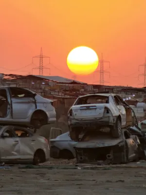 شراء سيارات تشليح جميع أنواع السيارات المصدومة والعطلانة والتالفة الحديثة والقديمة وتخليص اجراءات