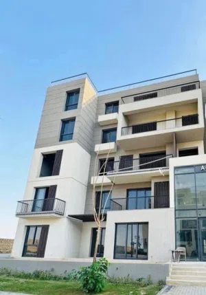 شقه متشطبه بالتكيفات للبيع في eastvale بمقدم 650.000 الف بس