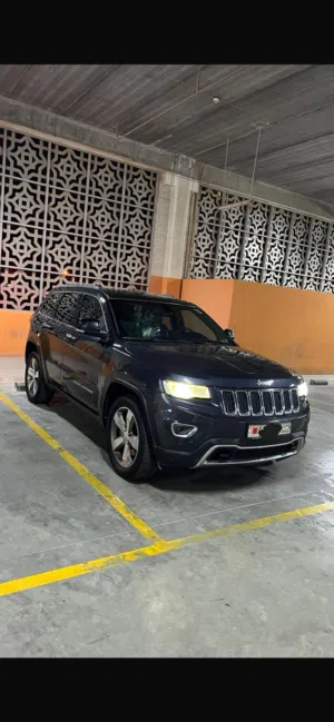 Jeep Cherokee 2016 V8 5.7