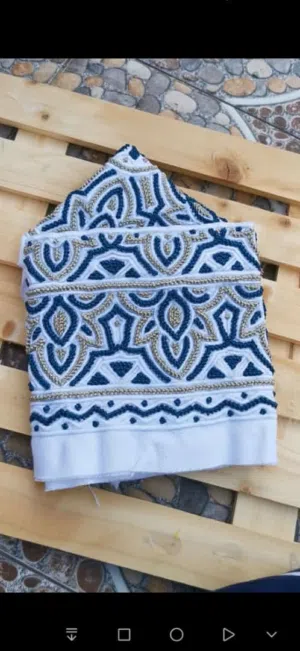 نقوم بتفصيل كميم عمانيه خياطه يد بغرزه العقده  ..