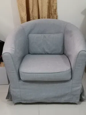 كرسي ايكيا بحالة ممتازة / tullsta ikea arm chair