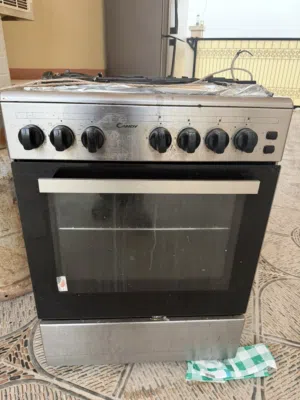 طباخة مع فرن كاندي صناعة تركية للبيع بحالة جيدة جداً