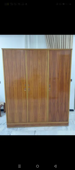كنتور 3 ابواب بحاله جيده