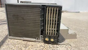 مكيف جنرال طن ونص المكيف شبه. جديد استخدامه بسبط جدا السعر70 ريال من الاخير الموقع المصنعه
