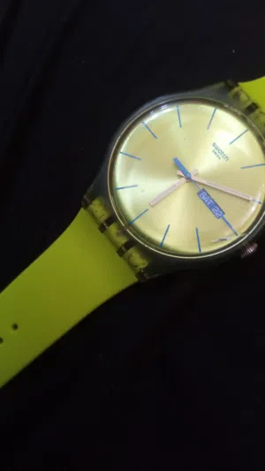 ساعه ساعه للبيع