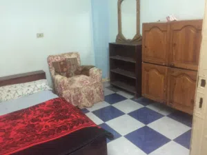 شقة مفروشة من المالك مباشرة بدون عمولة غرفة وصاله وحمام ومطبخ لفرد فقط رجل  بالعشرين بفيصل