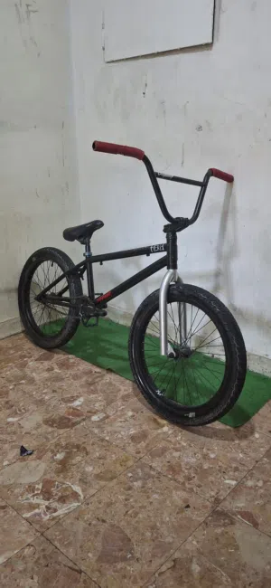 للبيع قاري نظيف bmx
