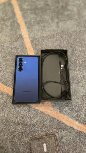 Samsuns S25