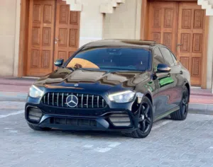 مرسيدس بنز E300 موديل 2017 عليها كت E63 AMG فل اوبشن بحالة ممتازة جدا
