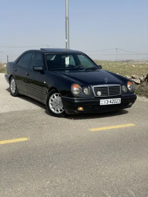 مرسيديس بنز e200 للبيع