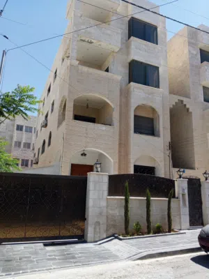 172 m2 3 Bedrooms Apartments for Sale in Amman 7th Circle