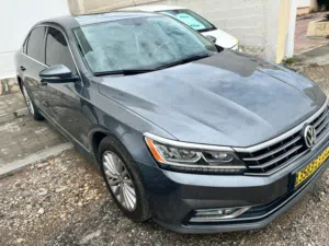 2016 Volkswagen Passat grey