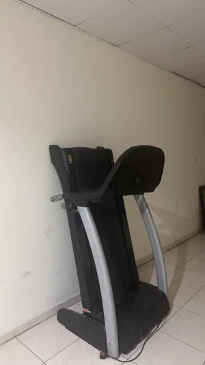 جهاز تمارين السير الكهربائي