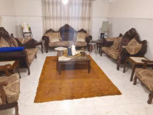 طقمين كنب شبه وكاله