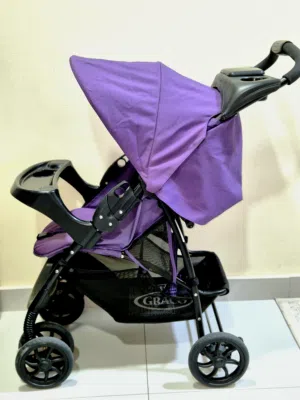 Clean & Compact Graco Stroller – Perfect for Travel/Daily Use