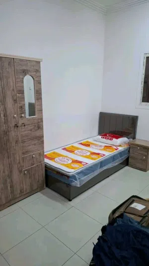 غرف نوم جديد نفر شامله كل شي مع التوصيل والتركيب داخل الرياض
