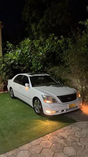 Used Lexus LS in Al Batinah
