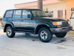 Used Toyota Land Cruiser in Riqdalin