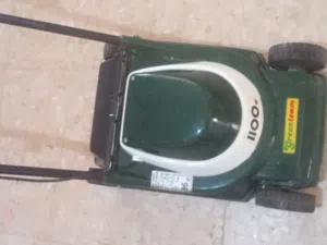 ماكينة قص نجيل وعشب كهربائية