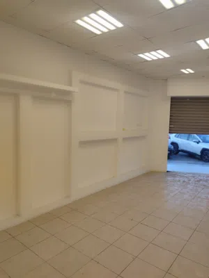 محل للايجار بسوق الجمعة طريق الشط من طابقين