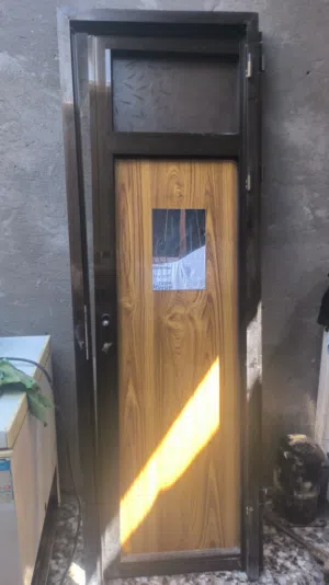 باب المنيوم 2×70