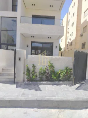 230 m2 4 Bedrooms Apartments for Sale in Amman Daheit Al Yasmeen