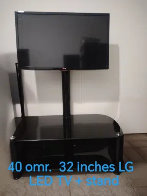 32 inches LG LED tv + stand