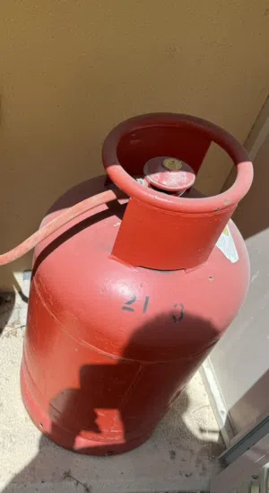 EMIRATES gas bottle Dubai medium size