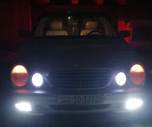 مرسيدس كلاسيك موديل 2000 E240