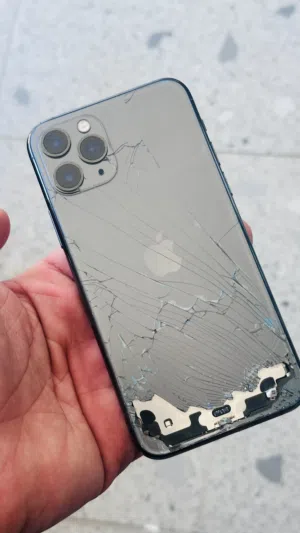 Apple iPhone 11 Pro 64 GB in Tripoli