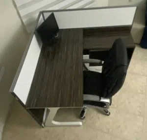مكتب تنفيذي Executive desk