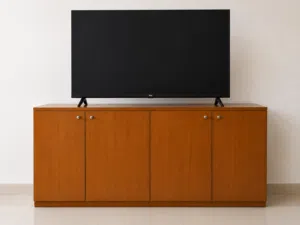 Urgent sale of furniture and Android TV, 55 inches  (TCL) all for RO.500.