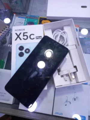 جهاز مشغل ايام  Honor X5c Plus مواصفات 128 و 64 جيجا رام 8 اغراضة والكرتونة الاصلية متوفر توصيل