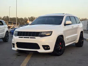 جيب غراند شيروكي SRT8 6.4  V8 خليجي موديل 2014 بحاله ممتازه جاهزه للتسجيل والاستخدام